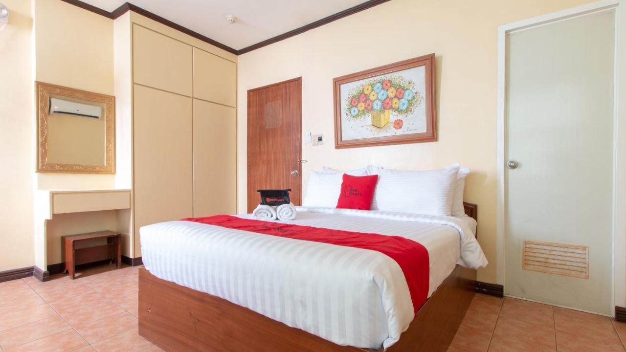 Reddoorz @ Downtown Tacloban Hotel Exterior foto