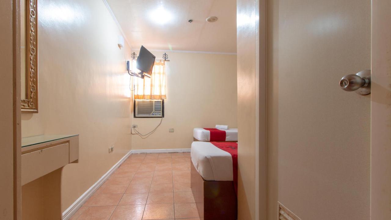Reddoorz @ Downtown Tacloban Hotel Exterior foto