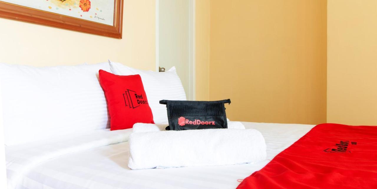 Reddoorz @ Downtown Tacloban Hotel Exterior foto